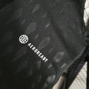 camisa-masculina-real-madrid-madri-goleiro-2023-24-adidas-torcedor-branco-branca-preta-preto-ronaldo-courtois-cr7-emirates-fly-better
