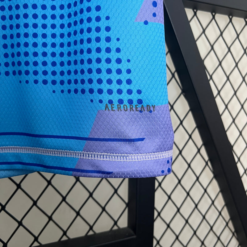 camisa-masculina-real-madrid-madri-goleiro-2024-25-adidas-torcedor-azul-ronaldo-courtois-cr7-emirates-fly-better
