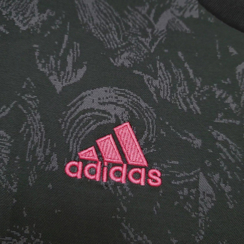 camisa-masculina-real-madrid-madri-third-3-terceira-torcedor-adidas-2020-21-preto-preta-rosa-cr7-ronaldo-benzema-vini-jr-kroos-fly-better-emirates