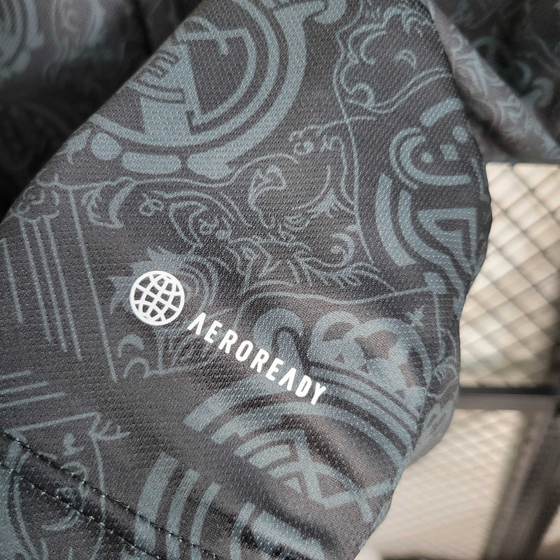 camisa-real-madrid-edicao-especial-2023-24-adidas-emirates-fly-better-torcedor-masculina-masculino-preto-preta-dourado-dourada-dorado-dorada-vini-jr-mbappe-rodrygo-modric-bellingham-endrick-valverde-camavinga-carvajal-lucas-vasquez