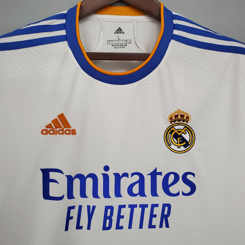 camisa-real-madrid-madri-2021-22-adidas-home-titular-1-torcedor-masculina-branca-branco-azul-laranja-cr7-vini-jr-kroos-ronaldo-fly-emirates-better