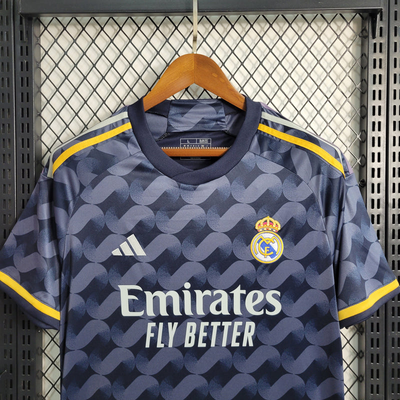 camisa-real-madrid-madri-away-2-reserva-2023-24-adidas-masculina-azul-laranja-torcedor-ronaldo-vini-jr-kroos-cr7-fly-emirates-better