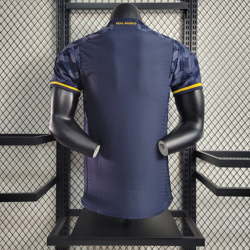 camisa-real-madrid-madri-away-2-reserva-jogador-adidas-2023-24-azul-laranja-cr7-ronaldo-vini-jr-kroos-emirates-fly-better