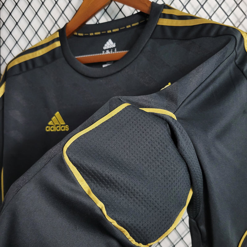 camisa-real-madrid-madri-away-reserva-2-2011-12-adidas-bwin-retro-vintage-masculina-masculino-dourado-dourada-dorado-dorada-preto-preta-cr7-cristiano-ronaldo-higuain-kaka-di-maria-xabi-alonso-ozil-sergio-ramos-marcelo-khedira
