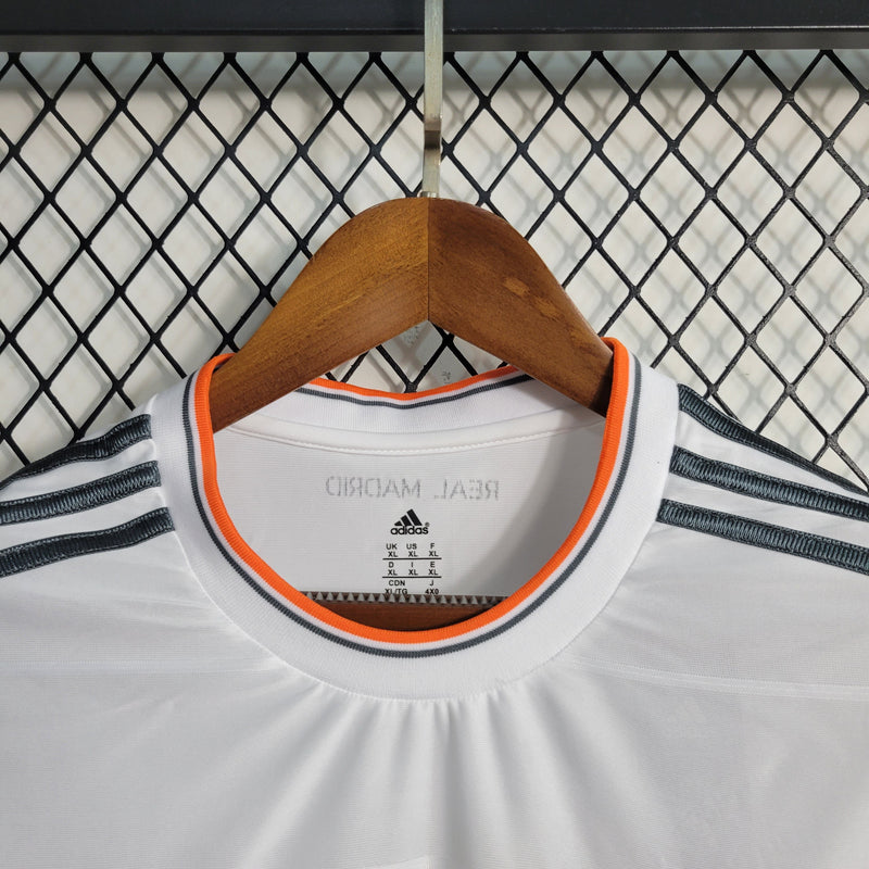 camisa-real-madrid-madri-home-titular-1-2013-14-adidas-retro-masculina-branca-branco-laranja-cr7-ronaldo-fly-emirates
