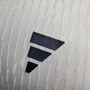 Camisa Pronta Entrega Real Madrid Home 2023/24 - Adidas Jogador Masculina - Branca/Azul + Patchs Champions League