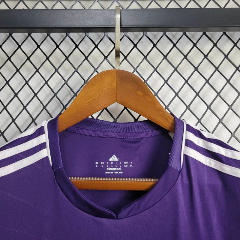 camisa-real-madrid-madri-third-terceira-3-2010-11-adidas-com-bwin-retro-vintage-masculina-masculino-roxa-roxo-branca-branco-cr7-cristiano-ronaldo-benzema-higuain-kaka-di-maria-xabi-alonso-ozil-sergio-ramos-marcelo-khedira
