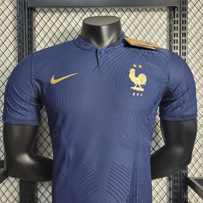 camisa-selecao-franca-home-1-titular-2022-23-nike-jogador-masculina-masculino-dourada-dourado-dorado-dorada-azul-mbappe-varane-camavinga-rabiot-tchouameni-dembele-giroud-kounde-benzema
