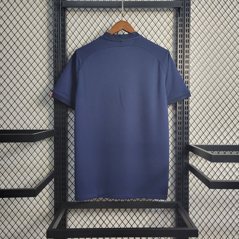 camisa-selecao-franca-home-1-titular-2022-23-nike-torcedor-masculina-masculino-dourada-dourado-dorado-dorada-azul-mbappe-varane-camavinga-rabiot-tchouameni-dembele-giroud-kounde-benzema

