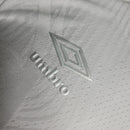 Camisa West Ham Away 2023/24 - Umbro Jogador Masculina - Branca