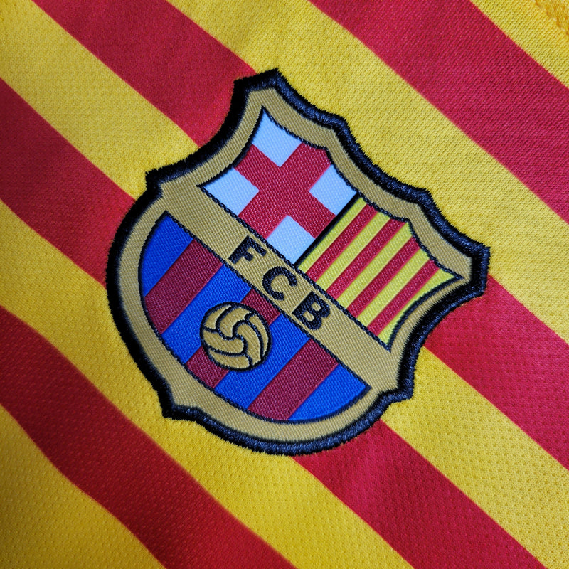 conjunto-kit-infaltil-kids-barcelona-barca-four-quatro-4-2023-24-nike-torcedor-vermelha-vermelho-amarelo-amarela-fcb-spotify-messi-neymar
