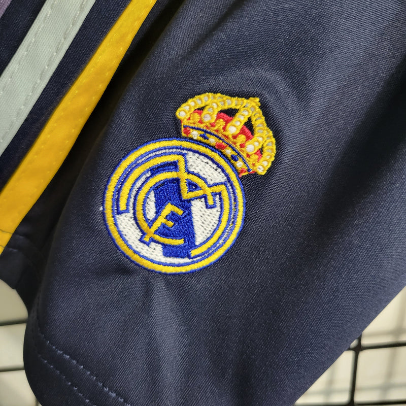 conjunto-kit-infaltil-kids-masculina-real-madrid-madri-away-reserva-2-2023-24-adidas-torcedor-azul-fcb-emirates-fly-better-ronaldo-cr7-vini-jr