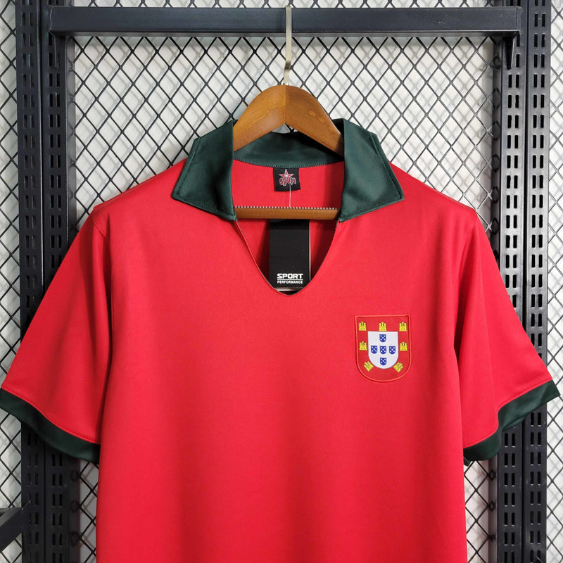 Camisa Seleção Portugal Home 1972/73 - Retrô Masculina - Vermelha/Verde