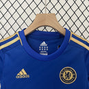 Conjunto Kit Infantil Chelsea Home 2012/13 - Adidas Retrô - Azul/Dourada