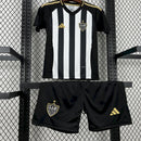 Conjunto Kit Infantil Atlético Mineiro Home 2025/26 - Adidas Torcedor - Preta/Branca
