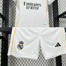 Conjunto Kit Infantil Real Madrid Home 2025/26 - Adidas Torcedor - Branca/Cinza