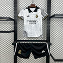 Conjunto Kit Infantil Real Madrid Edição Especial 2022/23 - Adidas Torcedor - Branca/Preta