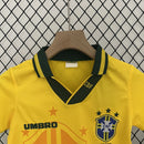 Conjunto Kit Infantil Seleção Brasil Home 1993/94 - Umbro Retrô - Amarela/Azul