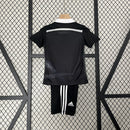 Conjunto Kit Infantil Real Madrid Third 2014/15 - Adidas Retrô - Preta/Branca