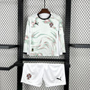 Conjunto Kit Infantil Manga Longa Seleção Portugal Away 2025/26 - Puma Torcedor - Branca/Verde