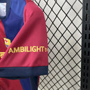 Conjunto Kit Infantil Barcelona Edição Traves Scott 2024/25 - Nike Torcedor - Azul/Vermelha