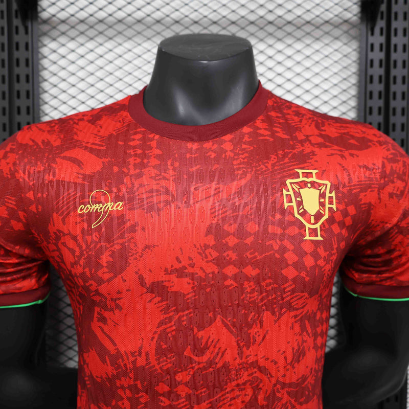 Camisa Seleção Portugal Edição Especial CR7 2024/25 - Comma Jogador Masculina - Vermelha