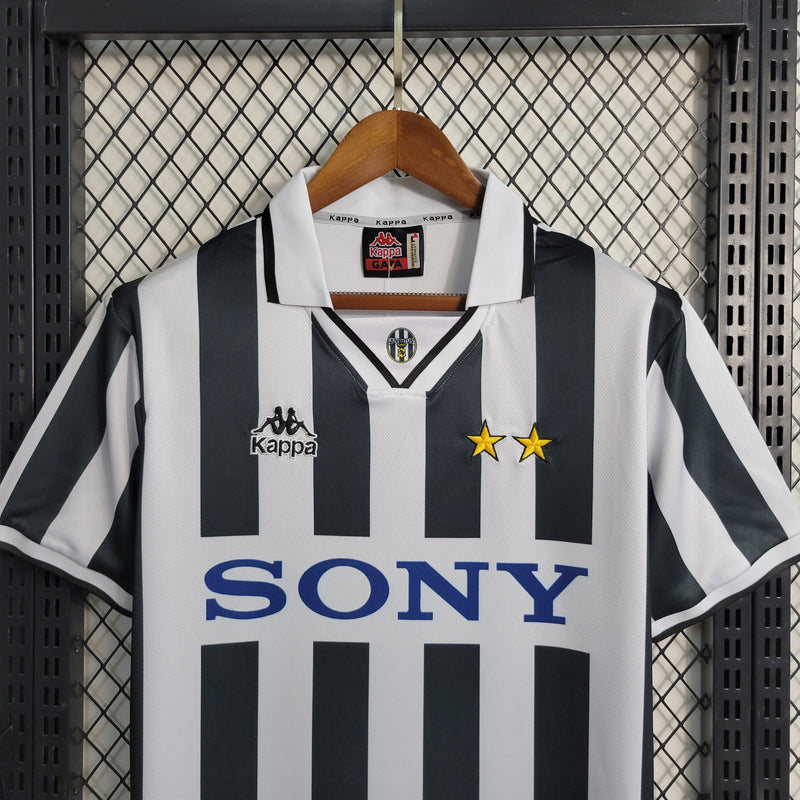 Camisa Juventus Home 1995/97 - Kappa Retrô Masculina - Preta/Branca