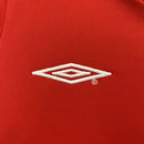 Conjunto Kit Infantil Manchester United Home 2000/01 - Umbro Retrô - Vermelha/Branca