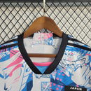Camisa Seleção Japão Edição Especial Anime 2022/23 - Adidas Torcedor Masculina - Rosa/Azul
