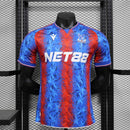 Camisa Crystal Palace Home 2024/25 - Jogador Masculina - Azul/Vermelha