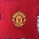 Conjunto Kit Infantil Manchester United Home 1998/99 - Umbro Retrô - Vermelha/Branca