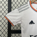 Conjunto Kit Infantil Real Madrid Home 2013/14 - Adidas Retrô - Branca/Laranja