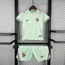 Conjunto Kit Infantil Seleção França Away 2026/27 - Nike Torcedor - França