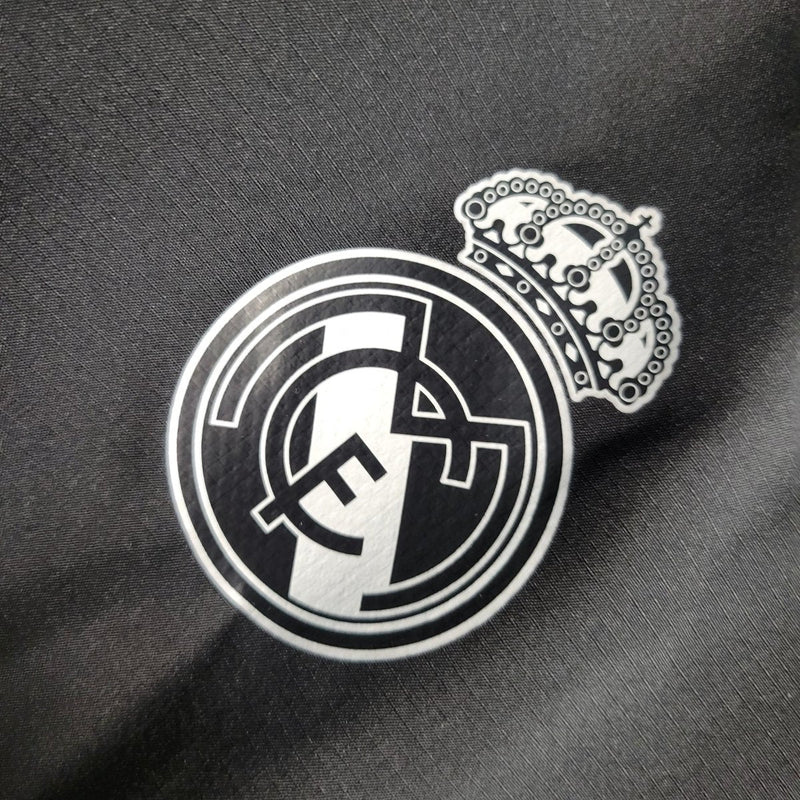 Jaqueta Corta Vento Real Madrid Adidas - Preta/Branca