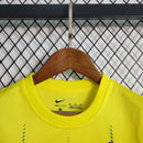 kit-conjunto-infantil-camisa-shorts-al-nassr-home-1-titular-2023-24-nike-torcedor-masculina-masculino-azul-amarelo-amarela-cr7-cristiano-ronaldo-talisca-mane-kafd-aroya-arabia-saudita
