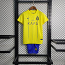 kit-conjunto-infantil-camisa-shorts-al-nassr-home-1-titular-2023-24-nike-torcedor-masculina-masculino-azul-amarelo-amarela-cr7-cristiano-ronaldo-talisca-mane-kafd-aroya-arabia-saudita

