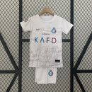 kit-conjunto-infantil-camisa-shorts-al-nassr-third-3-terceira-2023-24-nike-torcedor-masculina-masculino-azul-branco-branca-colorida-refletivel-cr7-cristiano-ronaldo-talisca-mane-kafd-aroya-arabia-saudita
