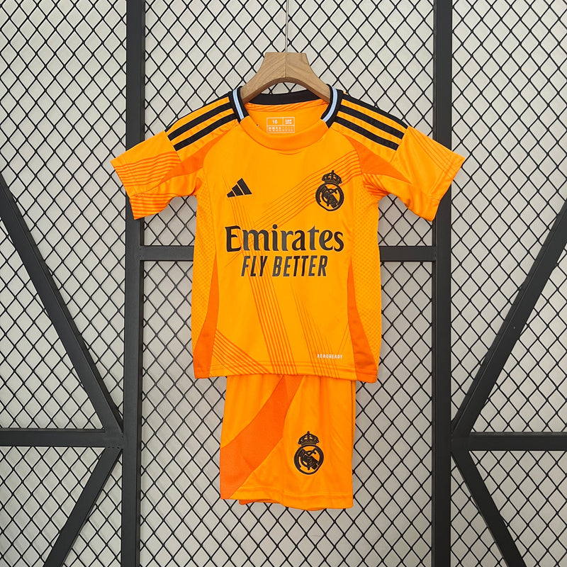 kit-infantil-kids-real-madrid-madri-away-reserva-2-2024-25-adidas-torcedor-laranja-preto-preta-emirates-fly-better-ronaldo-cr7-vini-jr-mbappe
