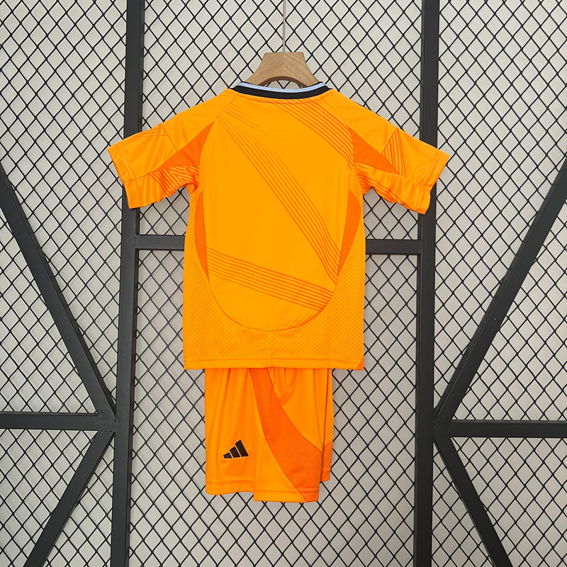 kit-infantil-kids-real-madrid-madri-away-reserva-2-2024-25-adidas-torcedor-laranja-preto-preta-emirates-fly-better-ronaldo-cr7-vini-jr-mbappe
