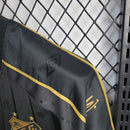 Camisa Pronta Entrega Santos Edição Especial 2024/25 - Umbro Torcedor Masculina - Preta/Dourada