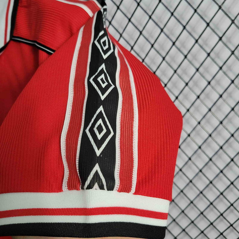 Camisa Pronta Entrega Manchester United Home 1998/99 - Umbro Retrô Masculina - Vermelha/Branca + BECKHAM N°7 + Frete Grátis